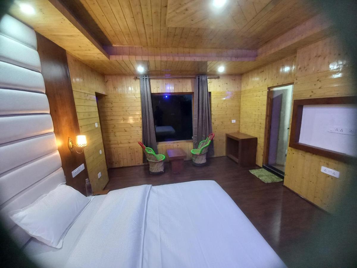 Humble Holiday Inn Kufri Simla מראה חיצוני תמונה