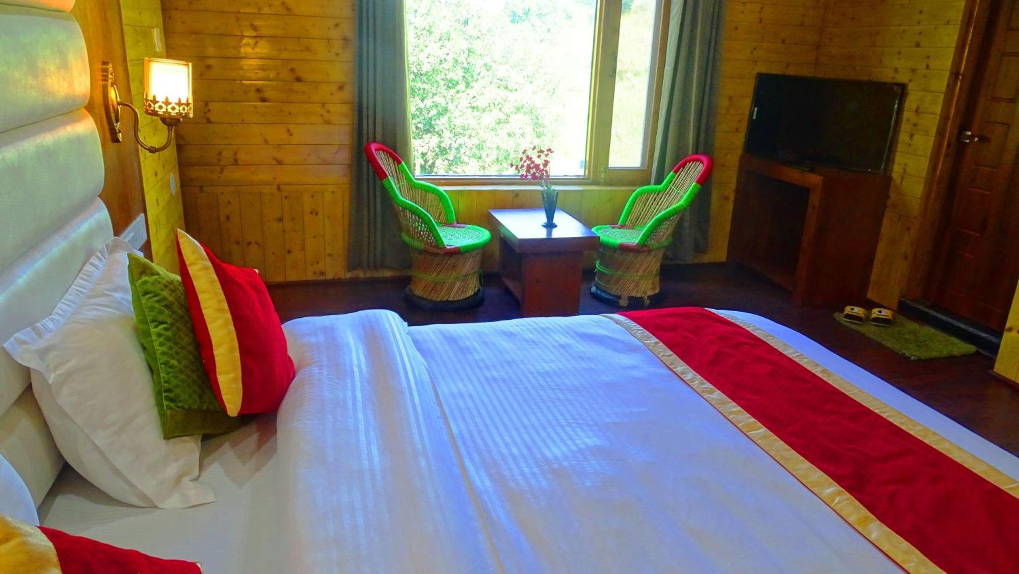 Humble Holiday Inn Kufri Simla מראה חיצוני תמונה